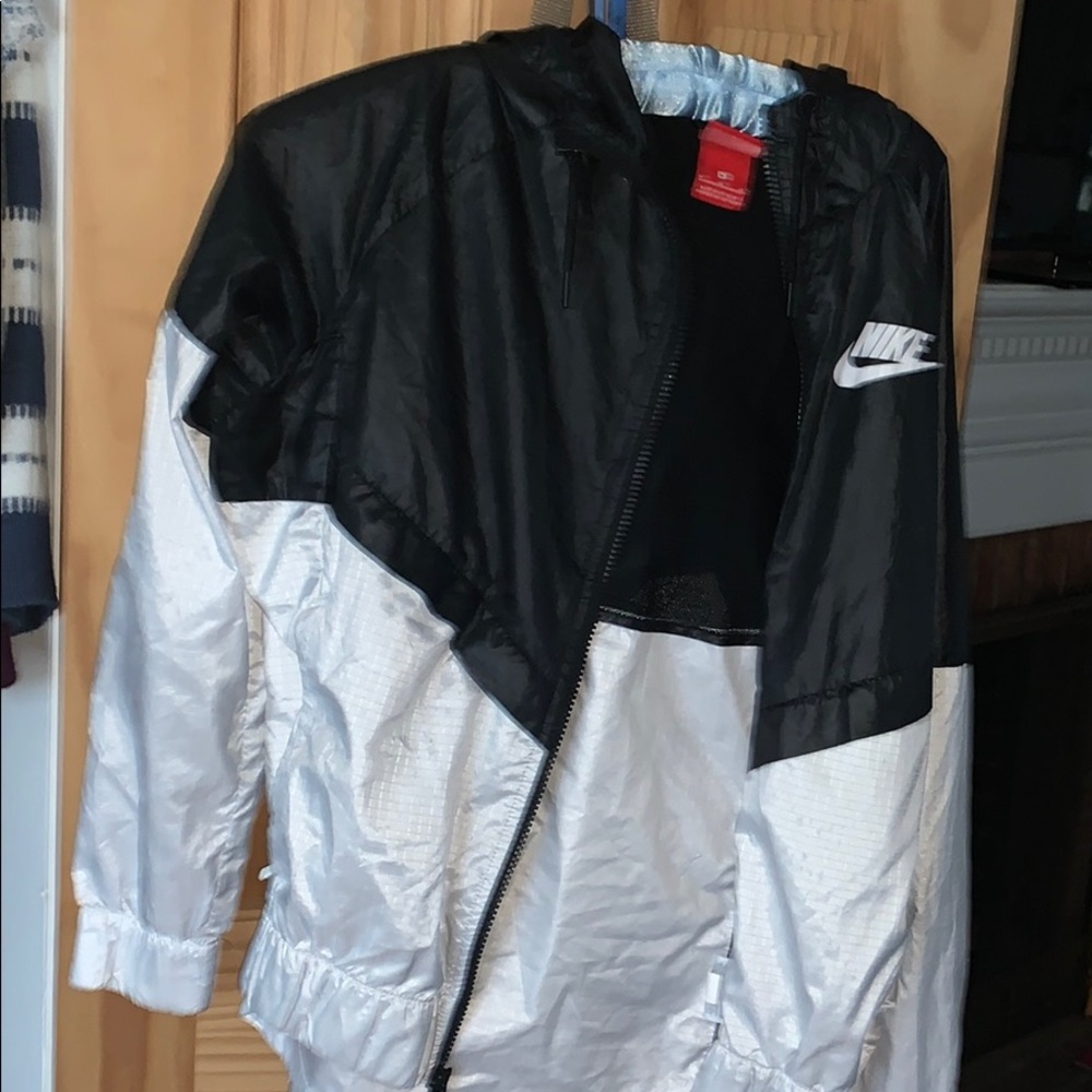 Nike windbreaker